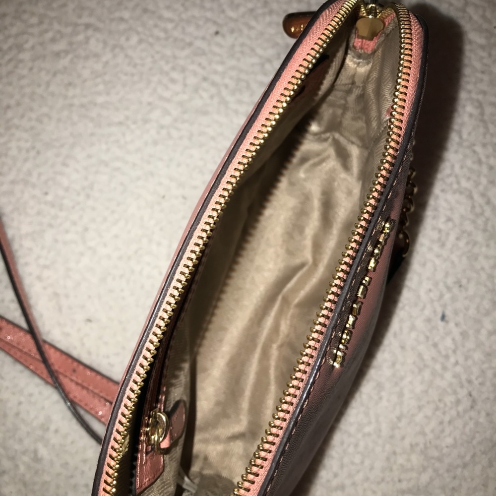 MICHAEL Michael Kors light pink purse - Picture 4 of 4